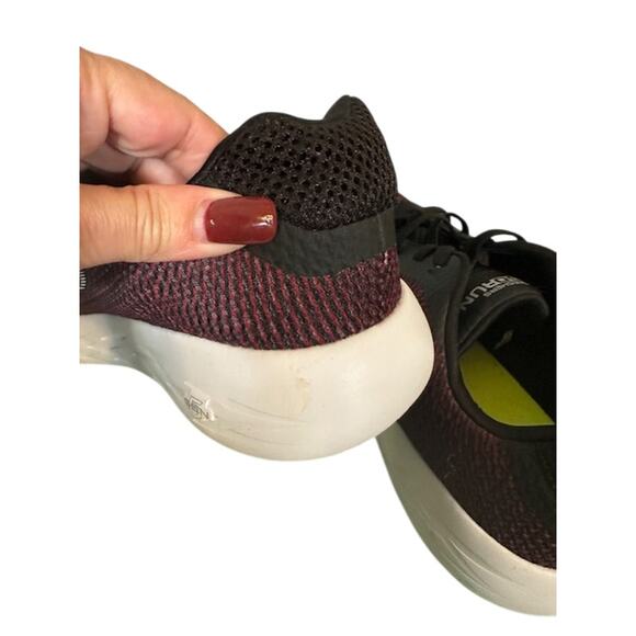 Skechers Maroon Black Performance Goga Max Go Run Sneakers Men Sz 10 - Picture 6 of 10